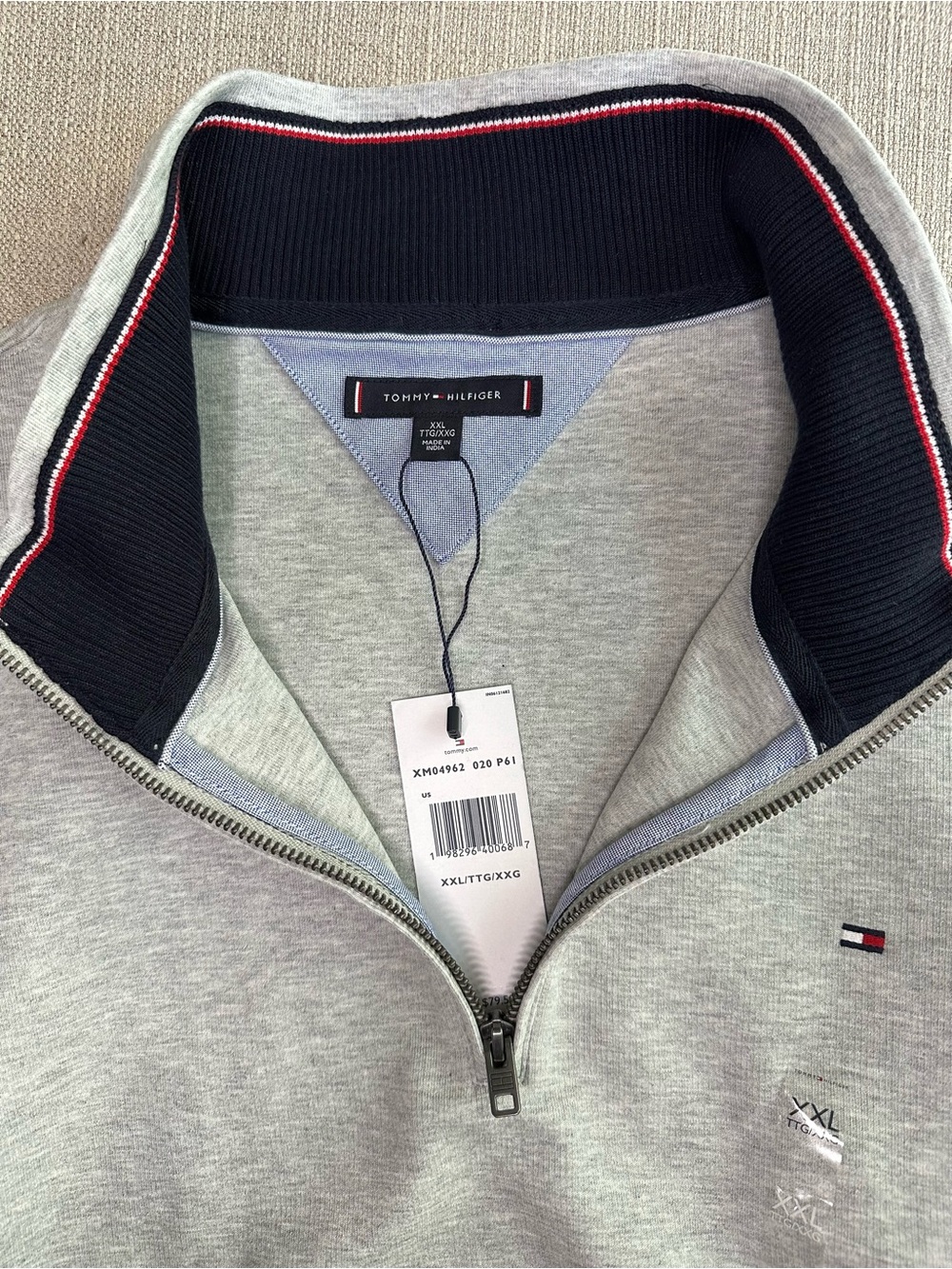 Tommy Hilfiger Men’s Light Gray Quarter-Zip Pullover Contrast Collar XXL/TTG